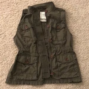 Abercrombie & Fitch utility vest